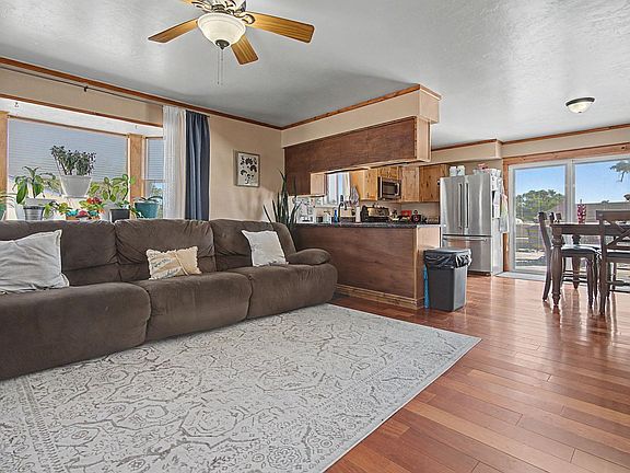 5th image of 106 Mesa View Ave