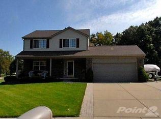 2649 Bayberry Dr, Waterford, MI