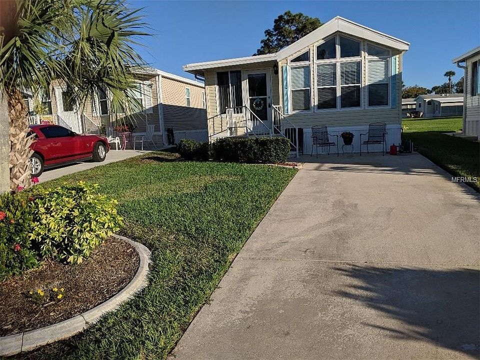 1st image of 63 Crown Point Dr