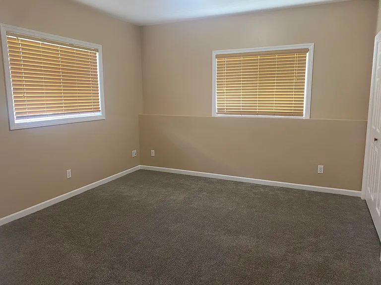 2070 Bald Eagle Ct #2070 — Photo 11