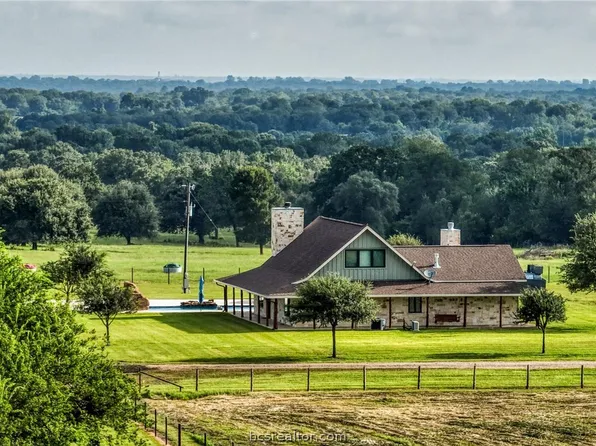 18581 William Penn Rd, Washington, TX 77880