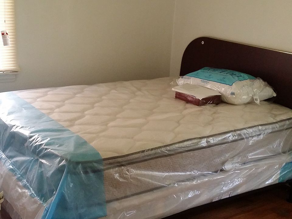 1st image of 20482 Hanna St