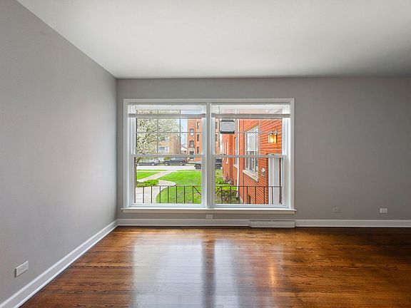 4th image of 11021-45 S Artesian Ave #10-1E