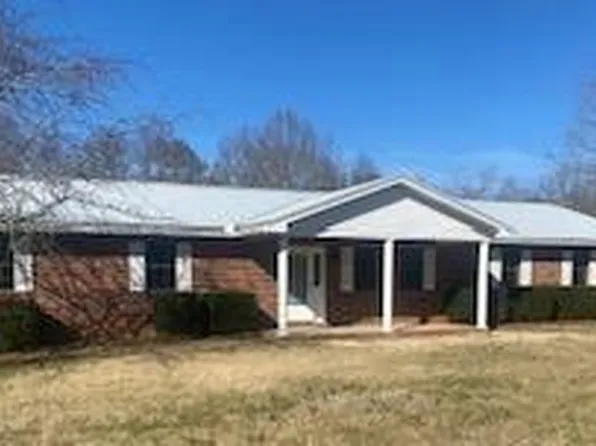 1011 S Lovelady Rd, Cookeville, TN 38506