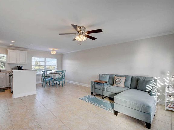 4th image of 219 Lakeview Ave APT 305