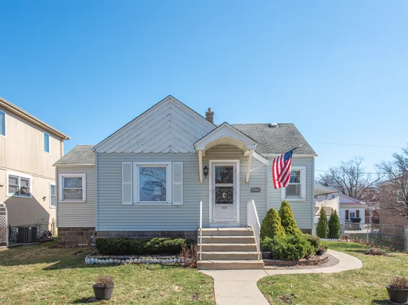 10345 S Troy St, Chicago, IL 60655