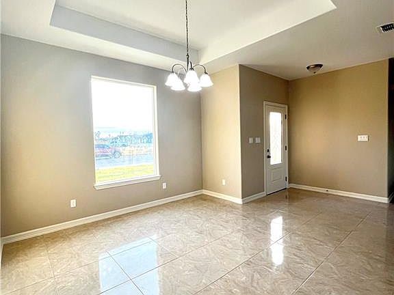 5th image of 516 Balli Cir