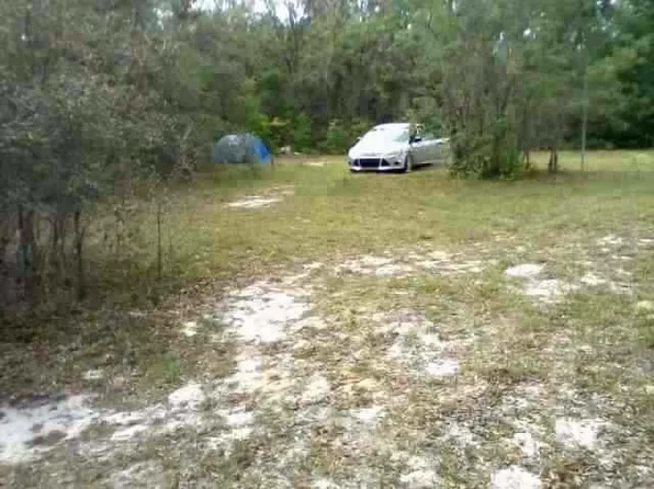 109 Pine Ln, Interlachen, FL 32148