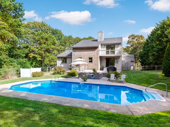 21 Eldridge St, Bourne, MA 02532