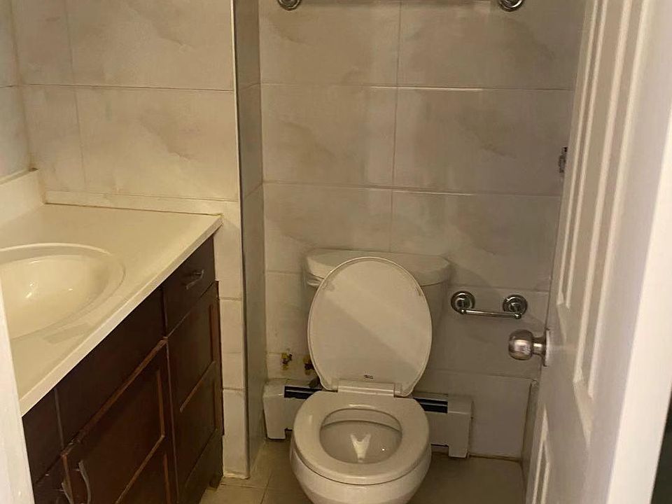 1st image of 14405 38th Ave Floor 2