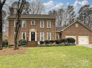 2016 Shannon Bridge Ln, Matthews, NC 28105