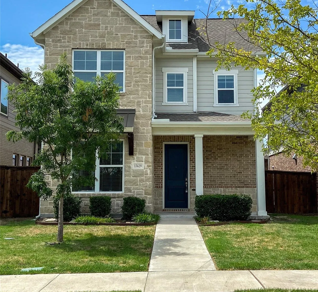 4 bed, 2.5 bath, 2656 sqft, $3,650 — Photo 1