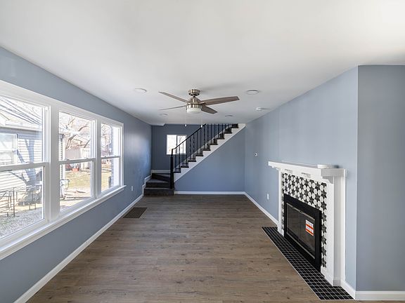 4th image of 1823 Medford Ave