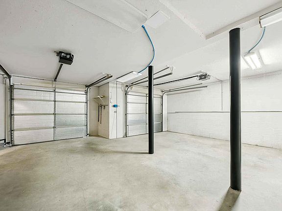 5th image of 4734 Gulf Stream Ct #9