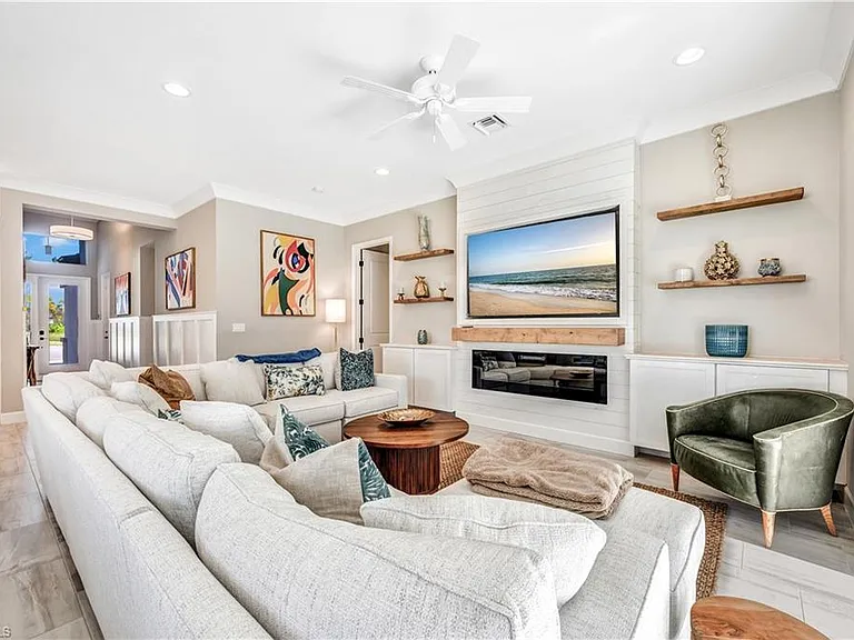 11453 Jacaranda Dr — Photo 4