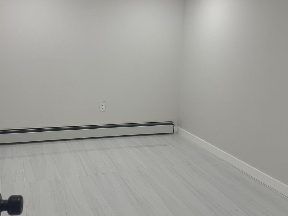 1st image of 161-48 128th Ave