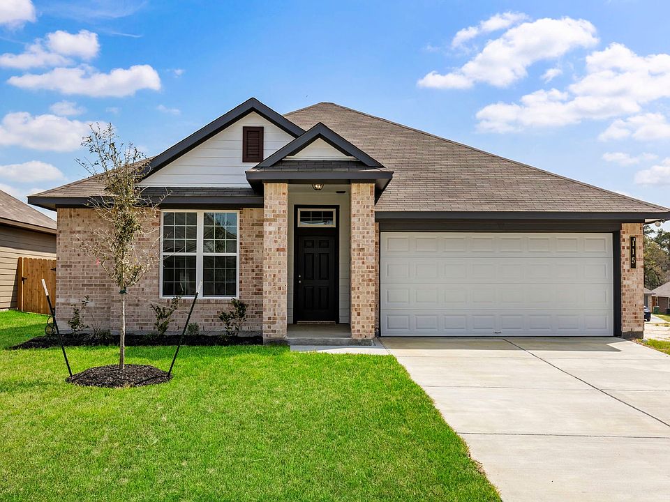 1st image of 115 Laurel Oak Dr