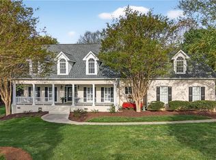 6203 Moores Creek Dr, Summerfield, NC 27358