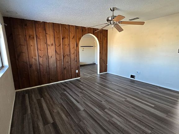 2nd image of 621 Starlite Dr