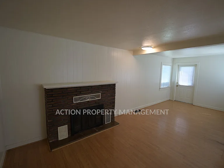 3208 E Mahogany St — Photo 6