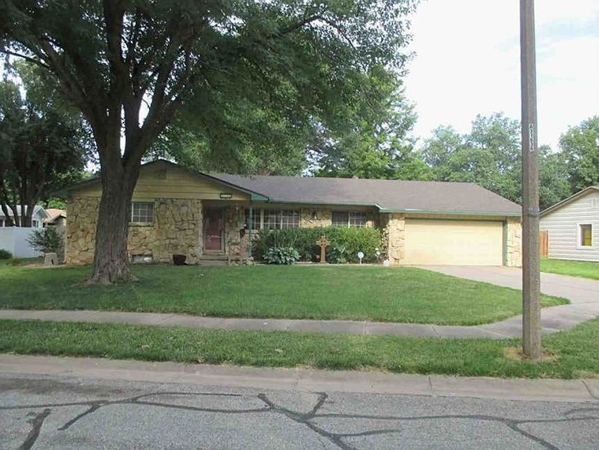 1st image of 9336 W Briarwood Ct