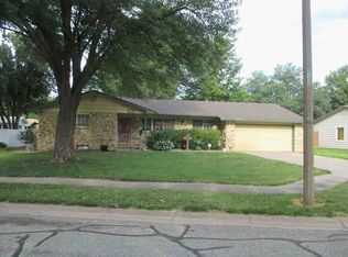 9336 W Briarwood Ct, Wichita, KS 67212