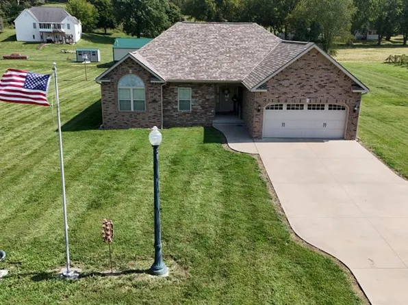 8301 SW State Route V, Saint Joseph, MO 64504