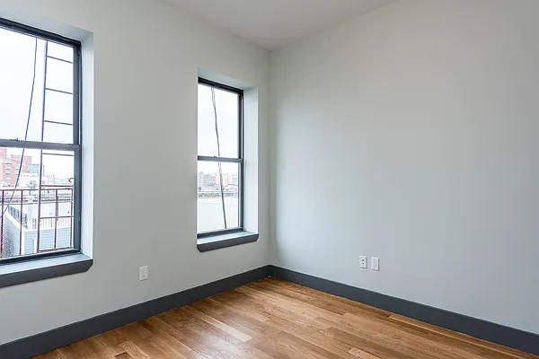Rented by Nooklyn NYC LLC | media 49
