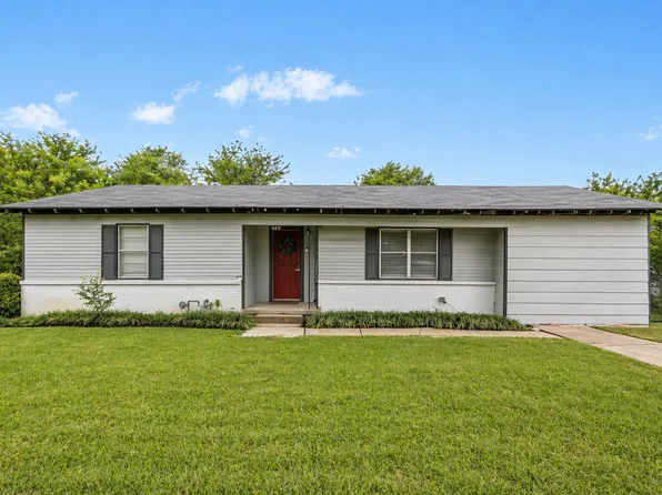 607 E Pine St, West, TX 76691