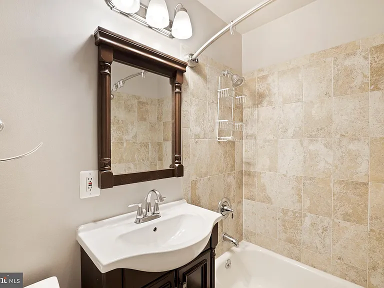 1518 Gingerwood Ct — Photo 24