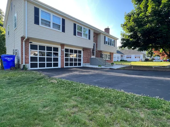 85 Hilltop Farms Lane, East Hartford, CT 06118