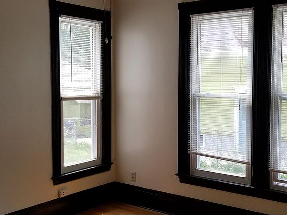 4th image of 215 Woodward St APT 1