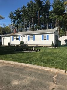 209 Hanson Dr, Springfield, MA, 01128