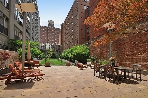 Sold by Corcoran | media 7