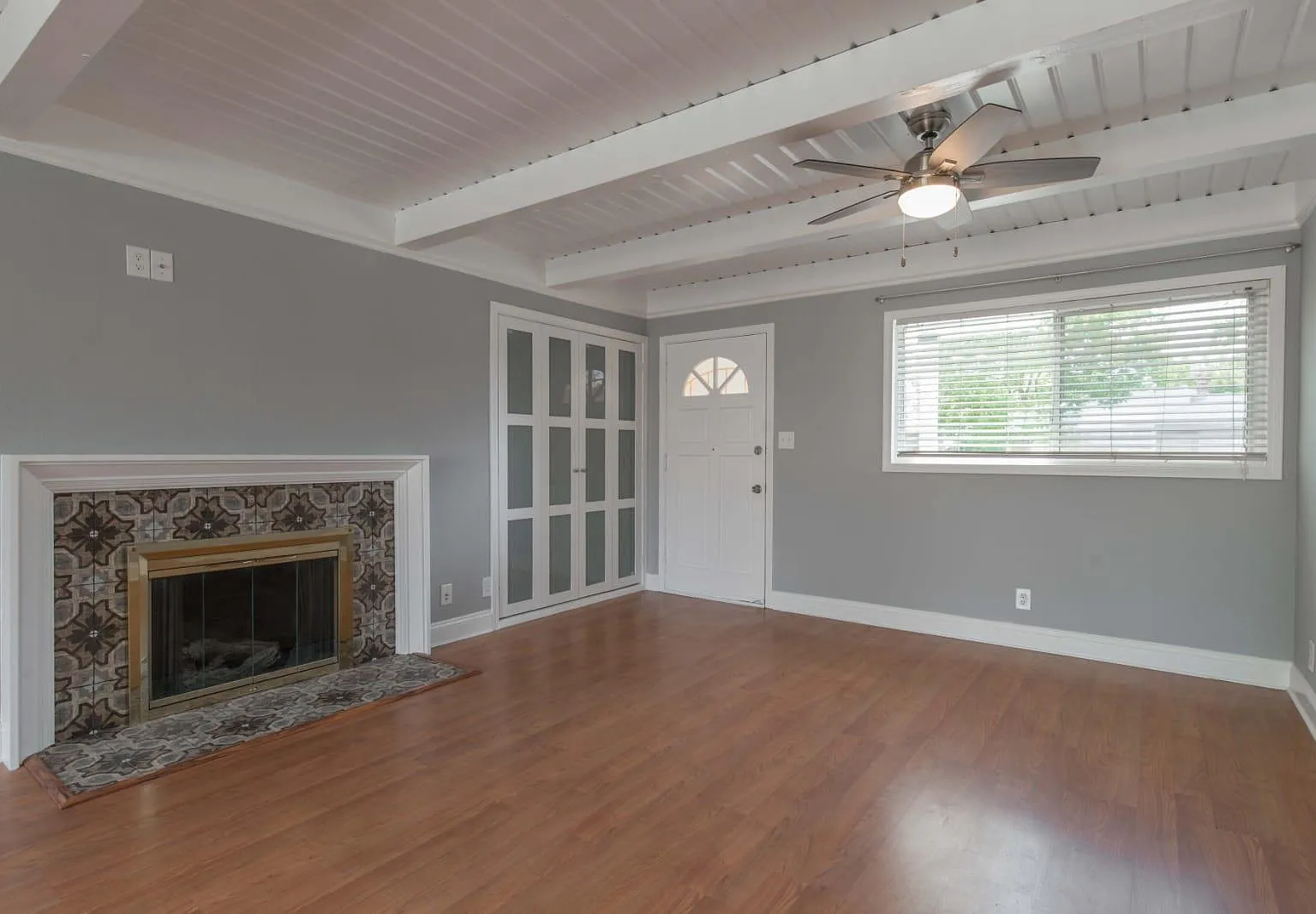 2209 Byron Rd — Photo 4