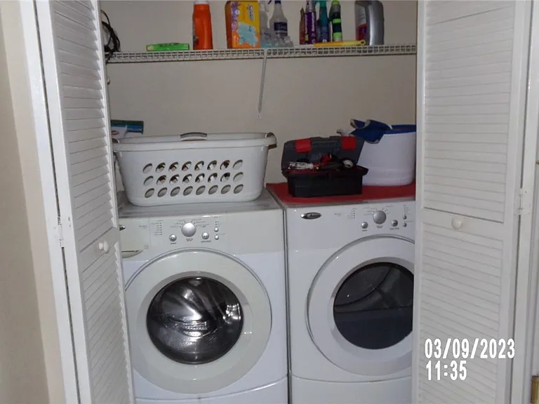 255 Intellectual Ct — Photo 6
