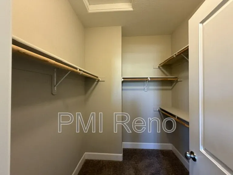 1795 Dark Horse Rd #C — Photo 17