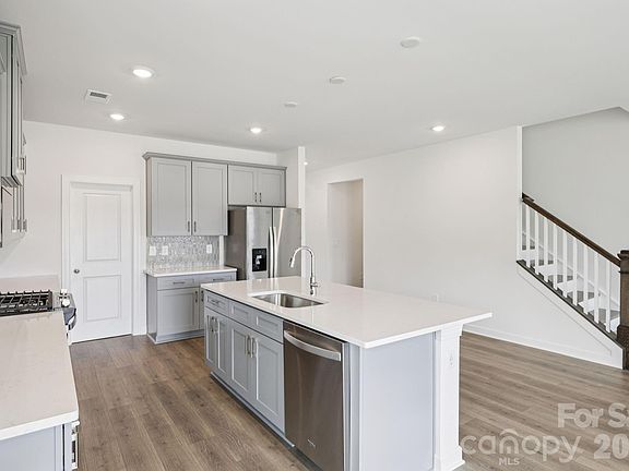 4th image of 116 Frontiersman Dr