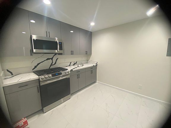 5th image of 745 W Kawailani St #D