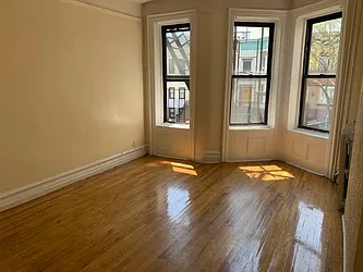 Rented by Premier Metro Realty Corp