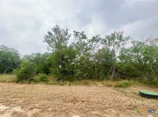 9 Wisteria Ln, Smiley, TX 78159