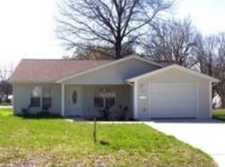 1722 S Harrison Ave, Sedalia, MO 65301