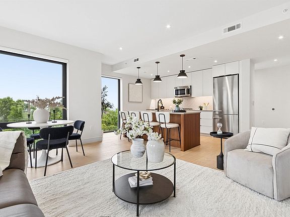 4th image of 1 Nevins Hill Way #405