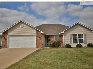 700 SW Meadowood Dr, Grain Valley, MO 64029