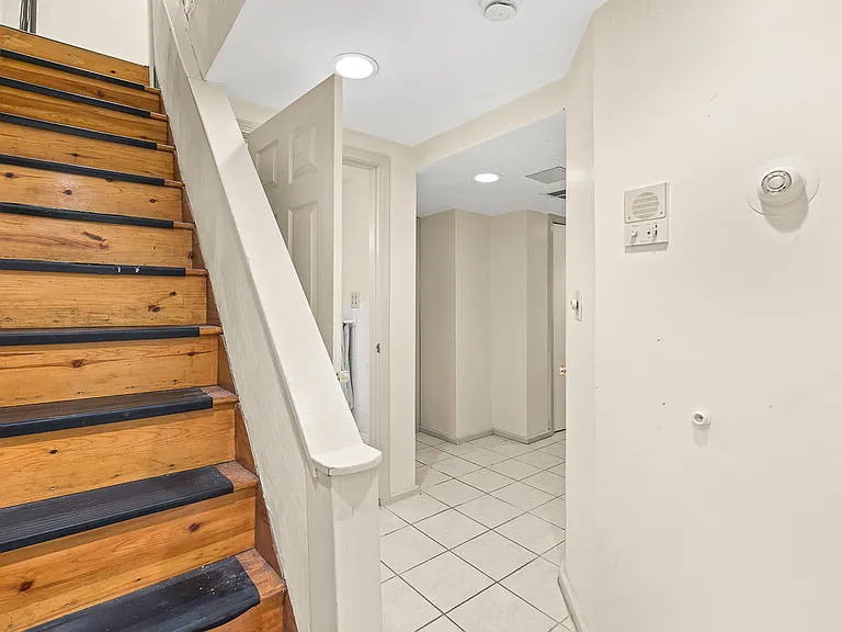 4 Baldwin Pl #1 — Photo 5