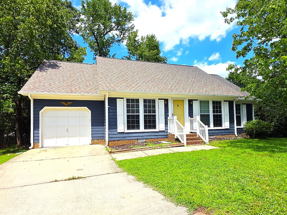 1st image of 303 Woodstar Dr