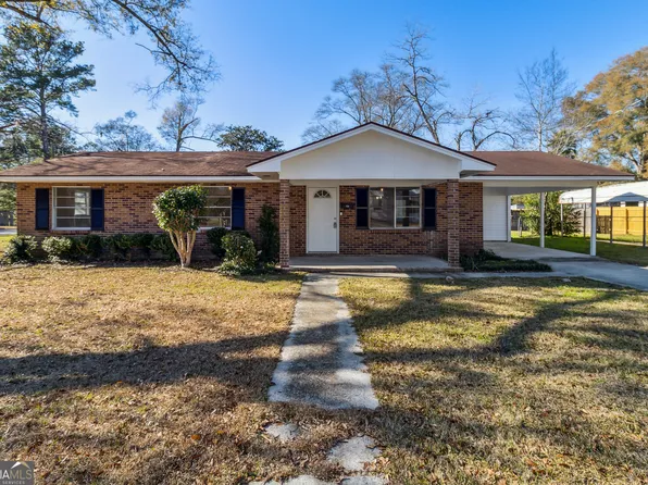 107 S Ralph St, Claxton, GA 30417
