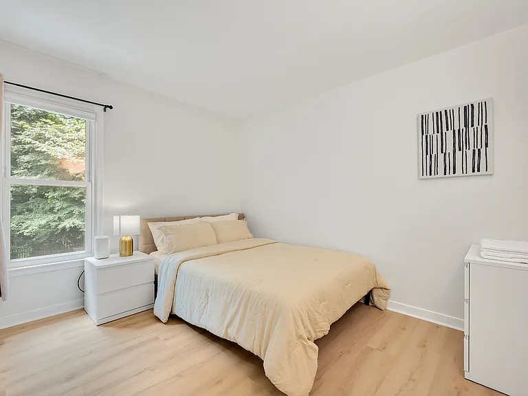 Bedroom 1, on 1st floor. Queen bed, with 100% organic cotton, breathable, OEKO-TEX_ certified sheets. Blackout curtains.