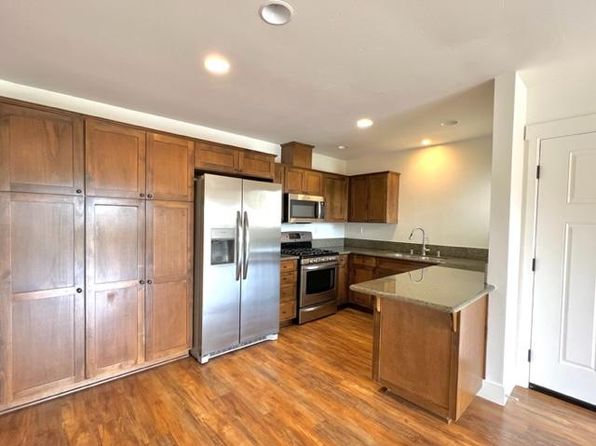 3606 State St #7