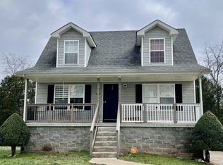 1113 Gunpoint Dr, Clarksville, TN 37042